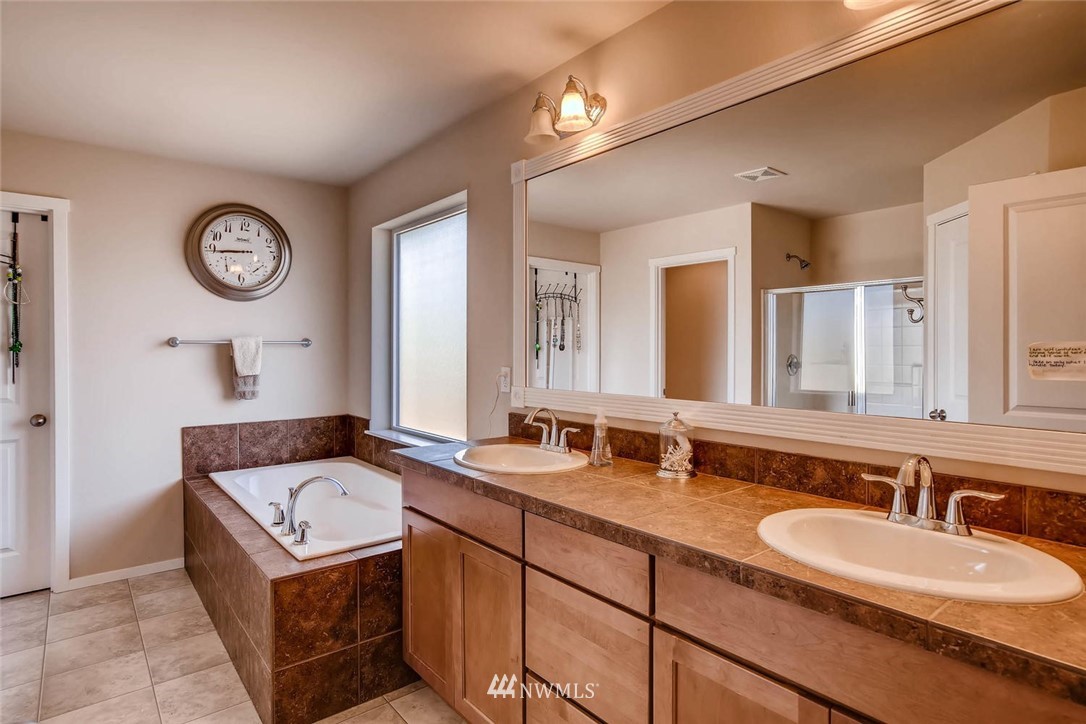 3927 222nd Place Southeast Bothell, WA 98021 - Photo 12 of 22
