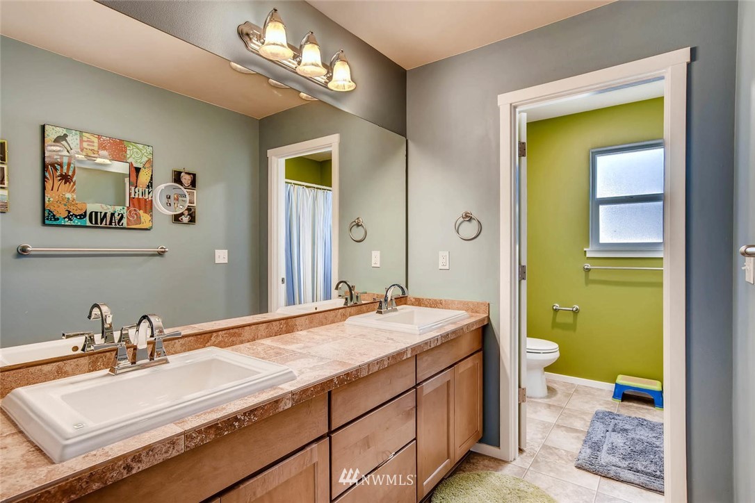 3927 222nd Place Southeast Bothell, WA 98021 - Photo 16 of 22