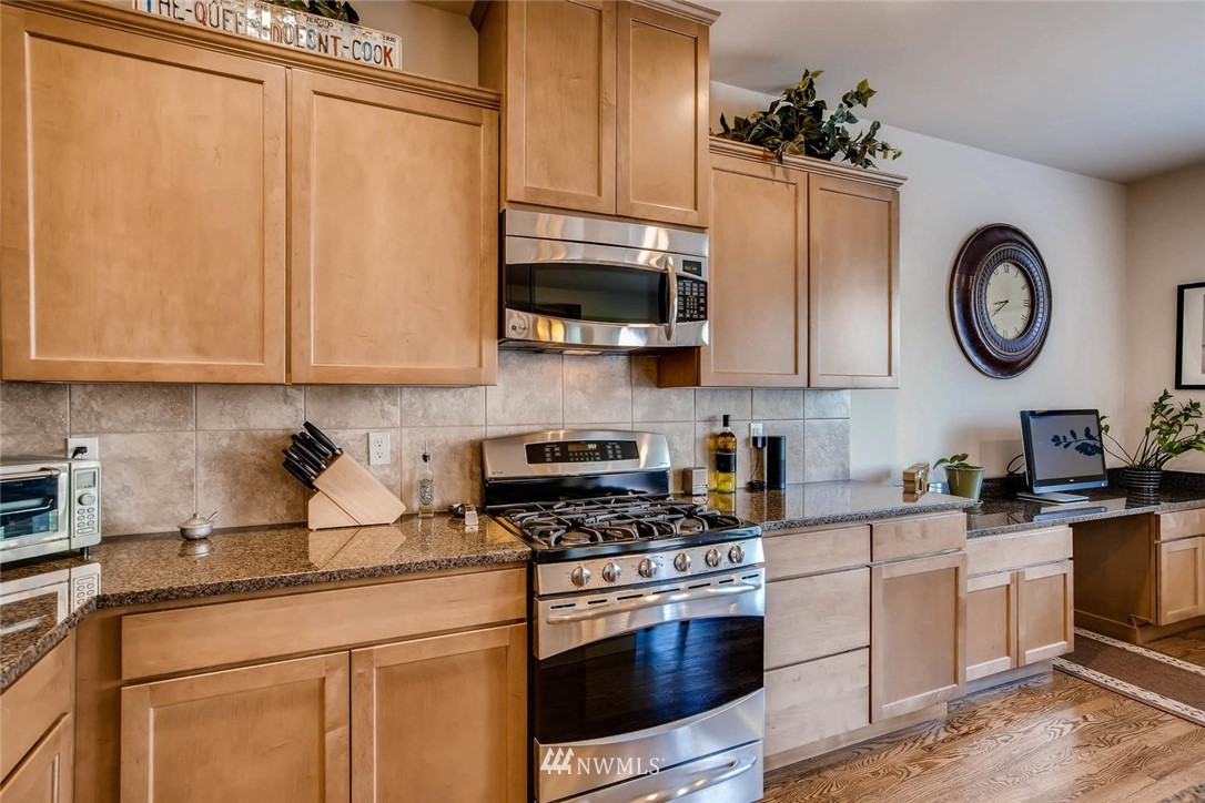 3927 222nd Place Southeast Bothell, WA 98021 - Photo 7 of 22