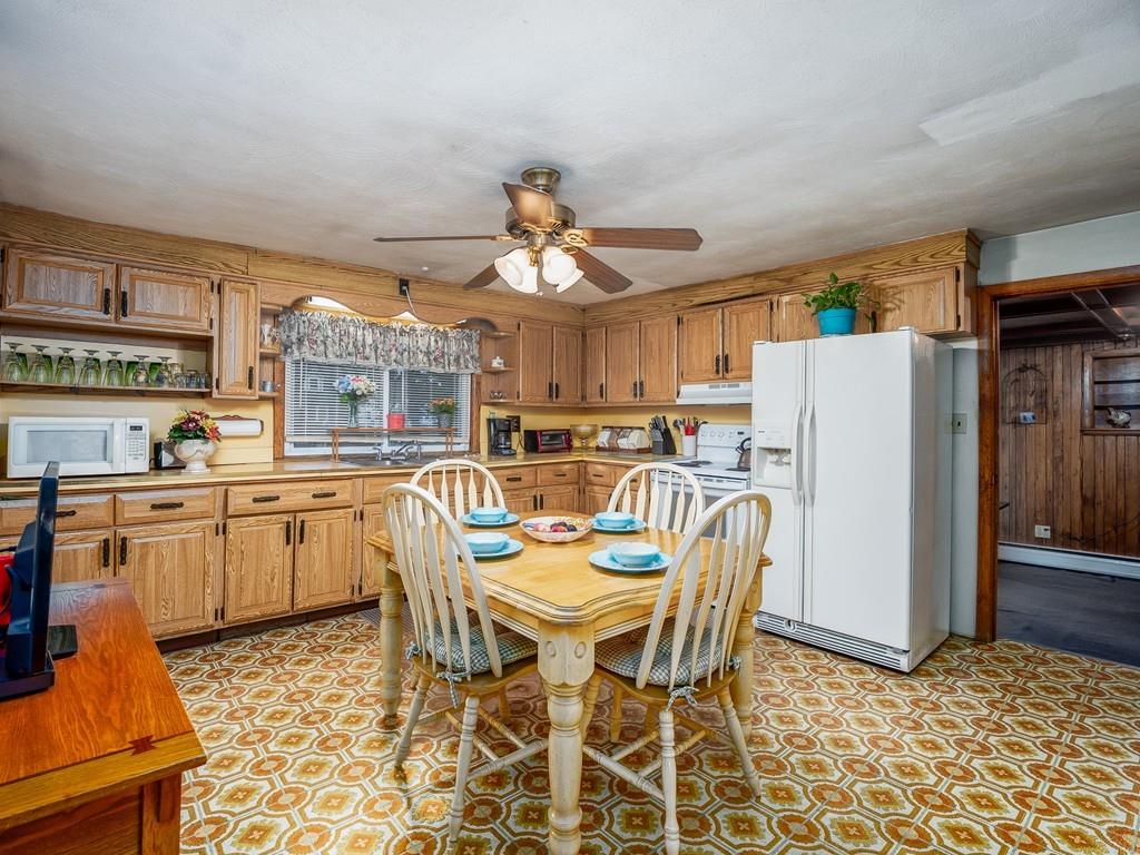 73 Russell Road Westfield, MA 01085 - Photo 9 of 33 Gallery Image 9