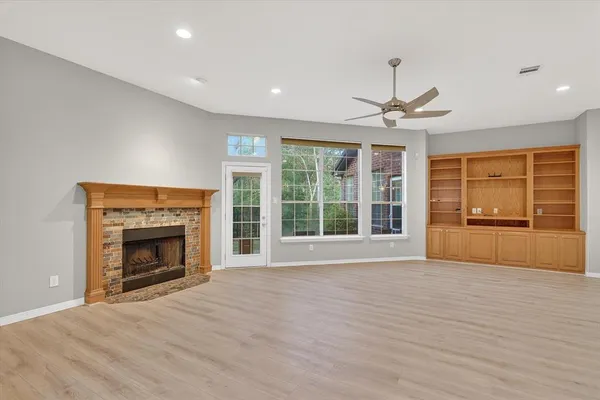 $415,000 | 1501 Wyndmere Drive, DeSoto, TX 75115