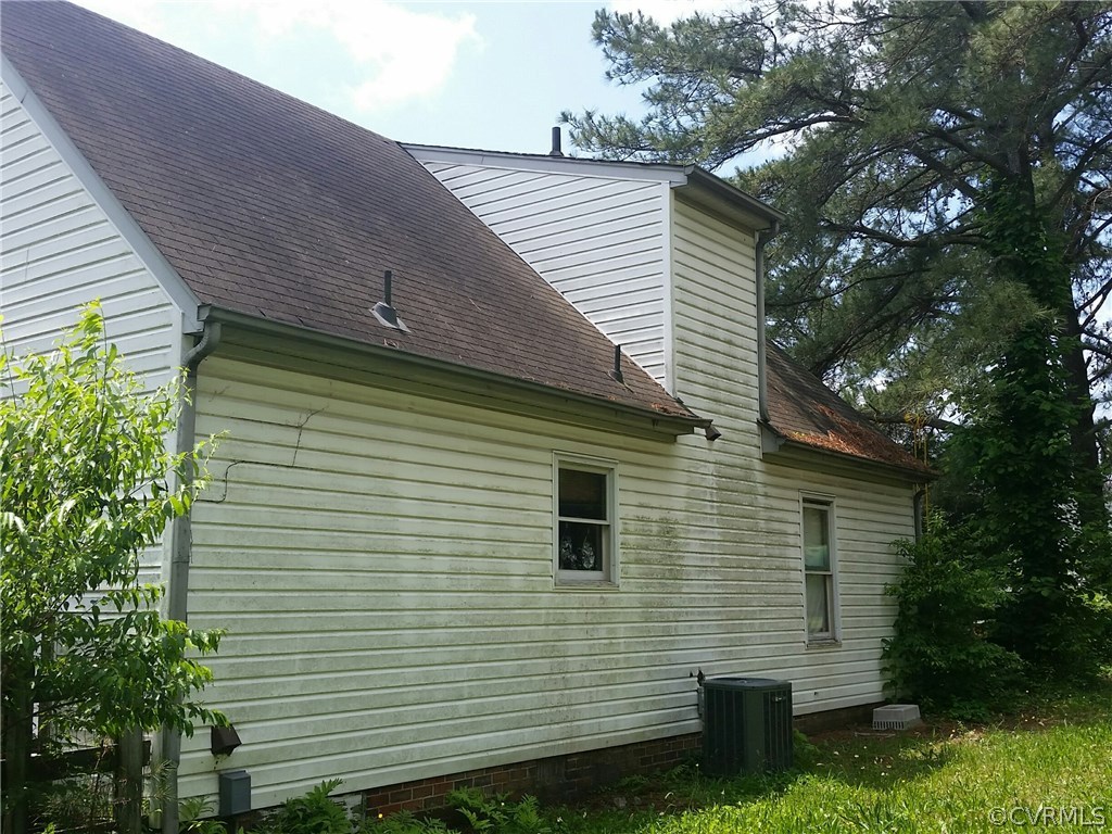 279 Poplar Road Aylett, VA 23009 - Photo 4 of 5 Gallery Image 4