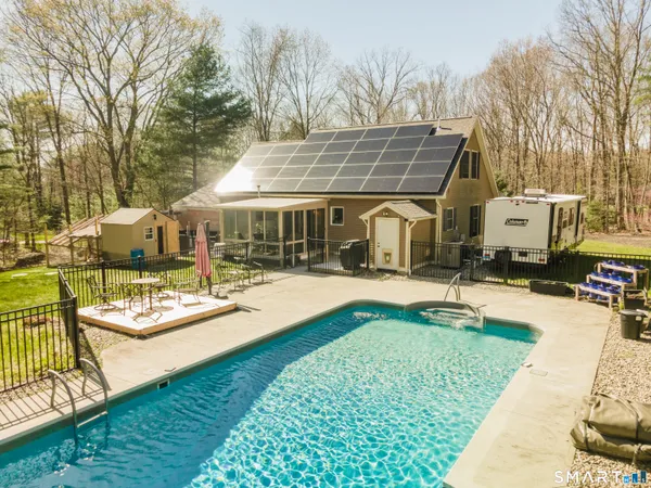 $575,000 | 311 Cranberry Bog Road, Killingly, CT 06239