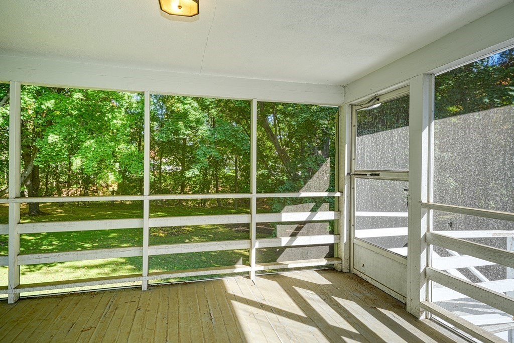 6 Saddle Club Road Lexington, MA 02420 - Photo 5 of 32 Gallery Image 5