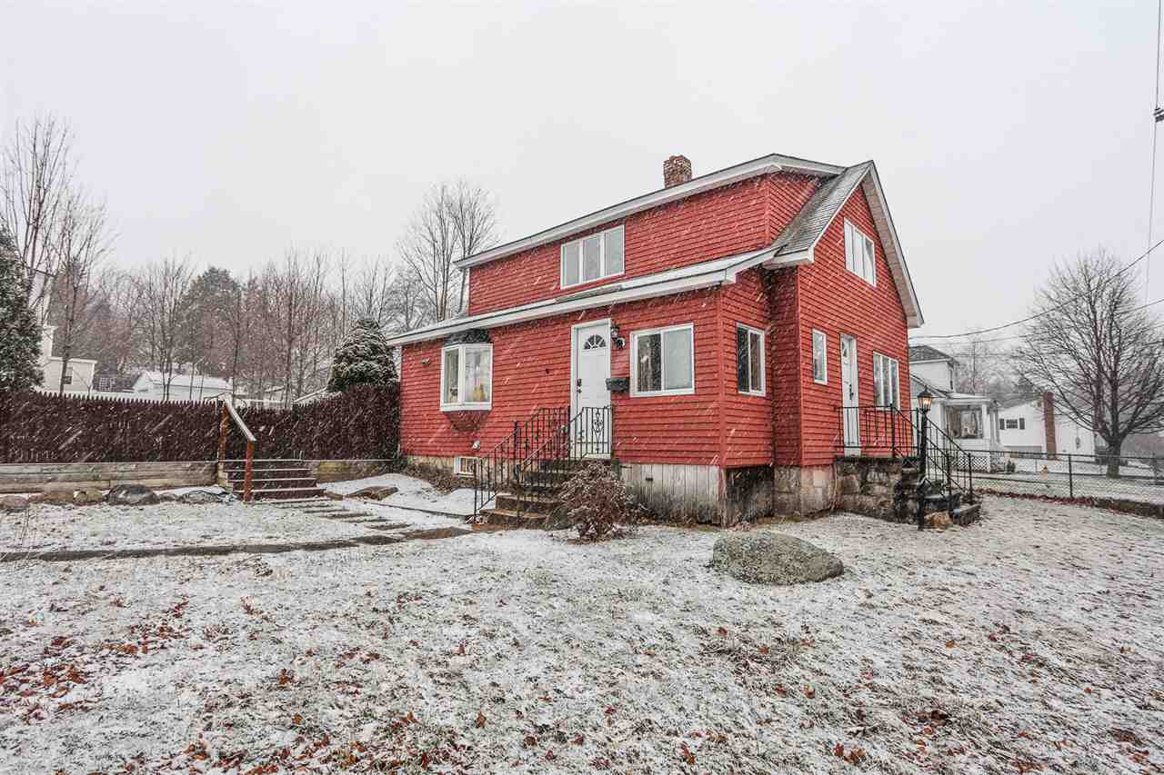 667 Calef Road Manchester, NH 03103 - Photo 3 of 30