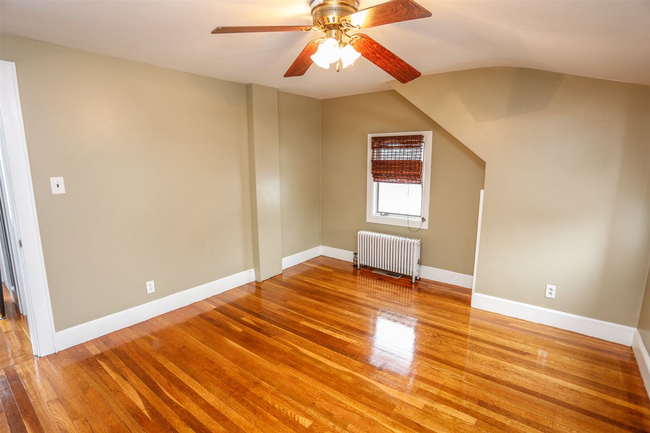 667 Calef Road Manchester, NH 03103 - Photo 23 of 30