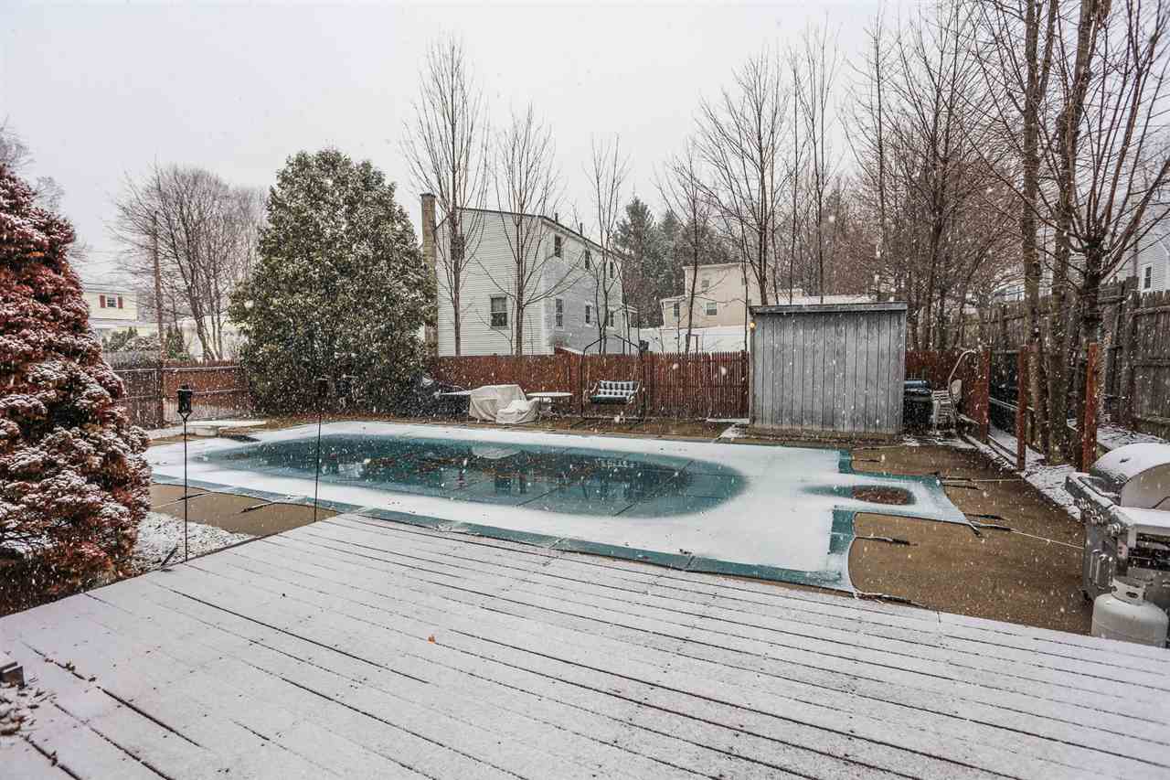 667 Calef Road Manchester, NH 03103 - Photo 29 of 30