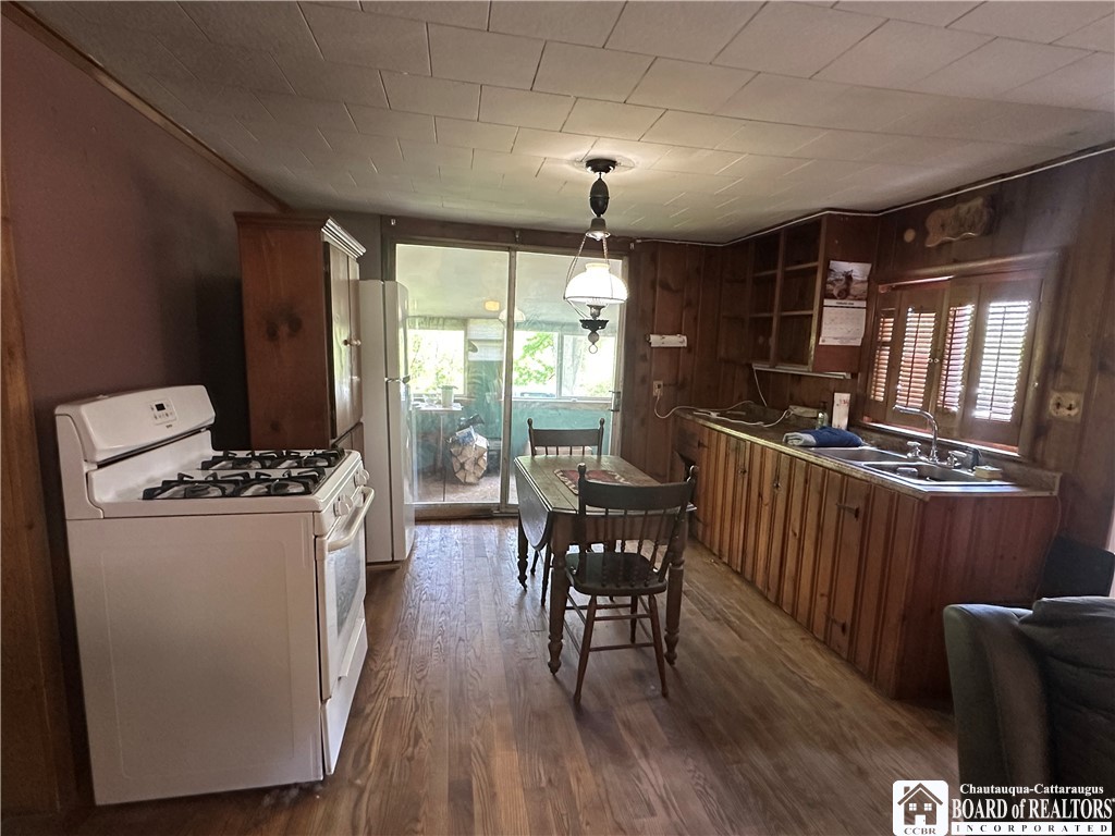 86 Wildemere Drive Java, NY 14009 - Photo 8 of 19 kitchen