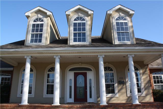 400 Fairway Trail Springfield, TN 37172 - Photo 3 of 20 This house is impressive. Check out the gorgeous long rocking chair front porch with recessed can lighting. Beautiful and full of southern charm.