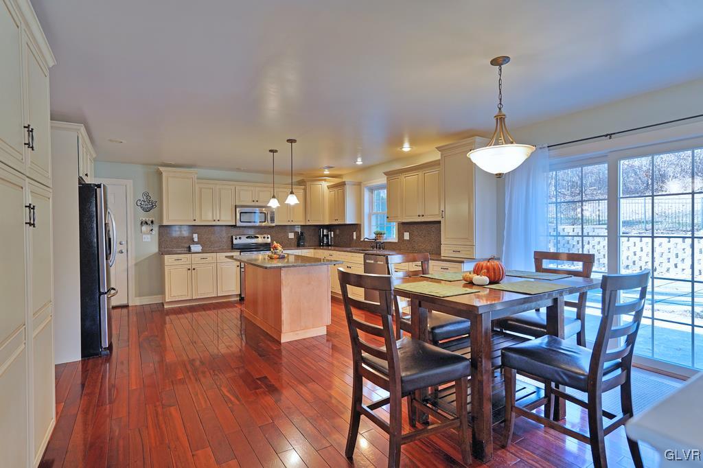312 Oak Road Bangor, PA 18013 - Photo 15 of 50 Gallery Image 15