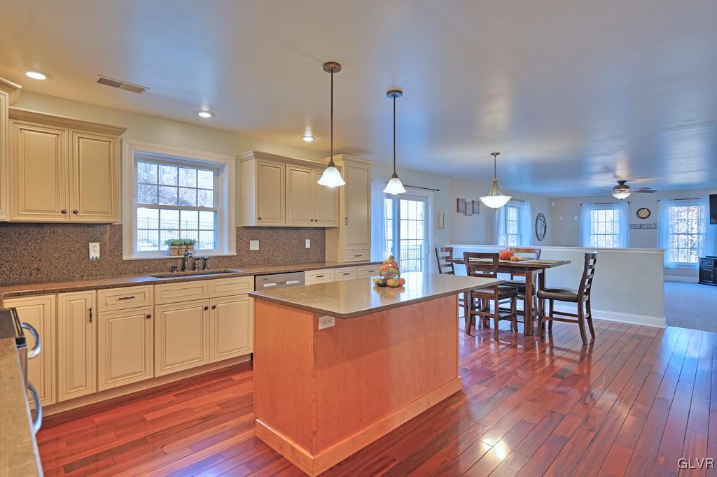 312 Oak Road Bangor, PA 18013 - Photo 16 of 50 Gallery Image 16