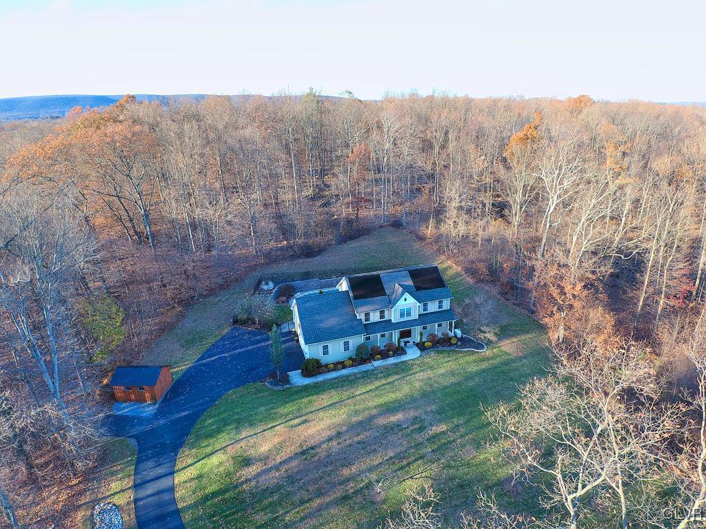 312 Oak Road Bangor, PA 18013 - Photo 3 of 50 Gallery Image 3