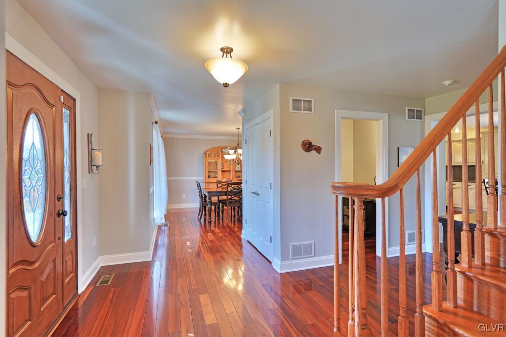 312 Oak Road Bangor, PA 18013 - Photo 8 of 50 Gallery Image 8