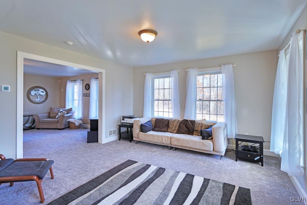 312 Oak Road Bangor, PA 18013 - Photo 10 of 50 Gallery Image 10