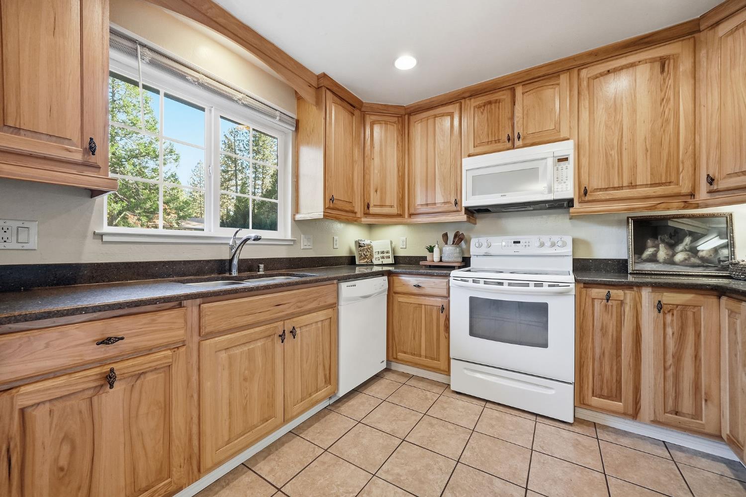 26019 Ridge Drive Pioneer, CA 95666 - Photo 19 of 75