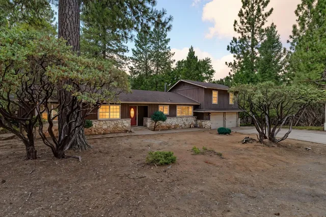 $385,000 | 26019 Ridge Drive, Pioneer, CA 95666