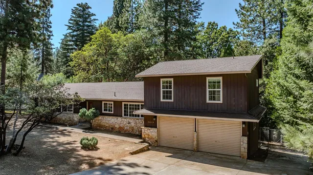 $385,000 | 26019 Ridge Drive, Pioneer, CA 95666