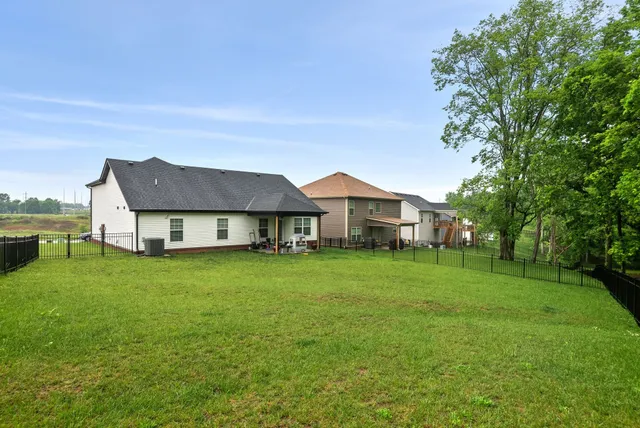 $2,200 | 759 Boreal Way, Clarksville, TN 37042