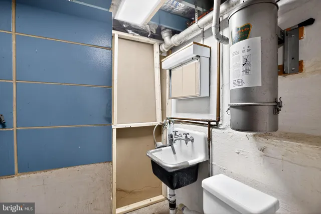 $275,000 | 21 North Hawthorne Road, Baltimore, MD 21220