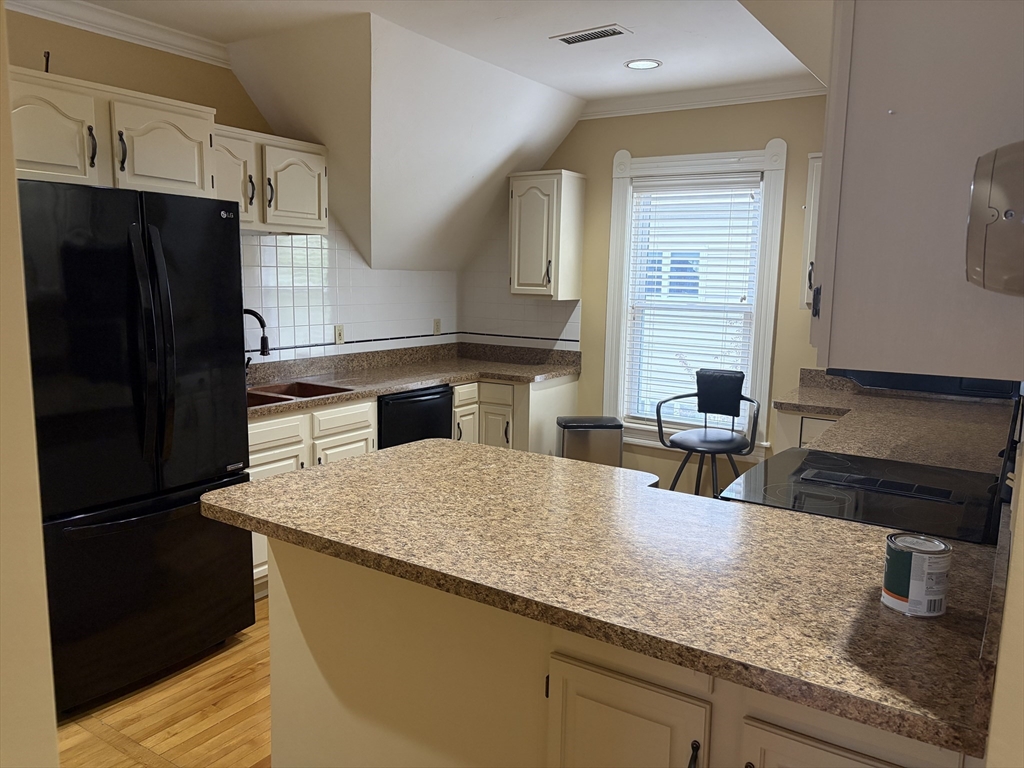 87 June Street, Unit 2 Worcester, MA 01602 - Photo 4 of 7