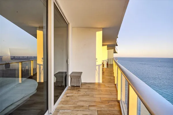 $1,080,000 | 4111 South Ocean Drive, Unit 3703, Hollywood, FL 33019