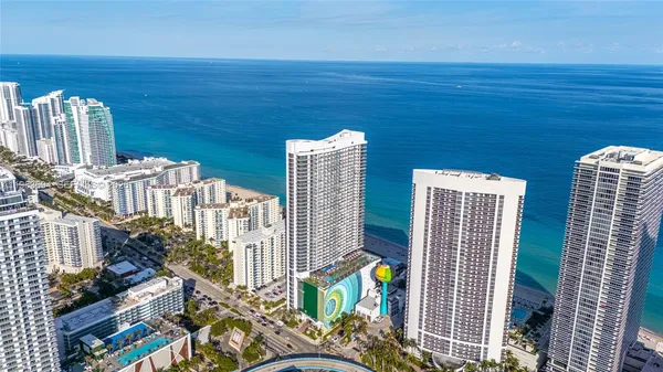 $1,080,000 | 4111 South Ocean Drive, Unit 3703, Hollywood, FL 33019