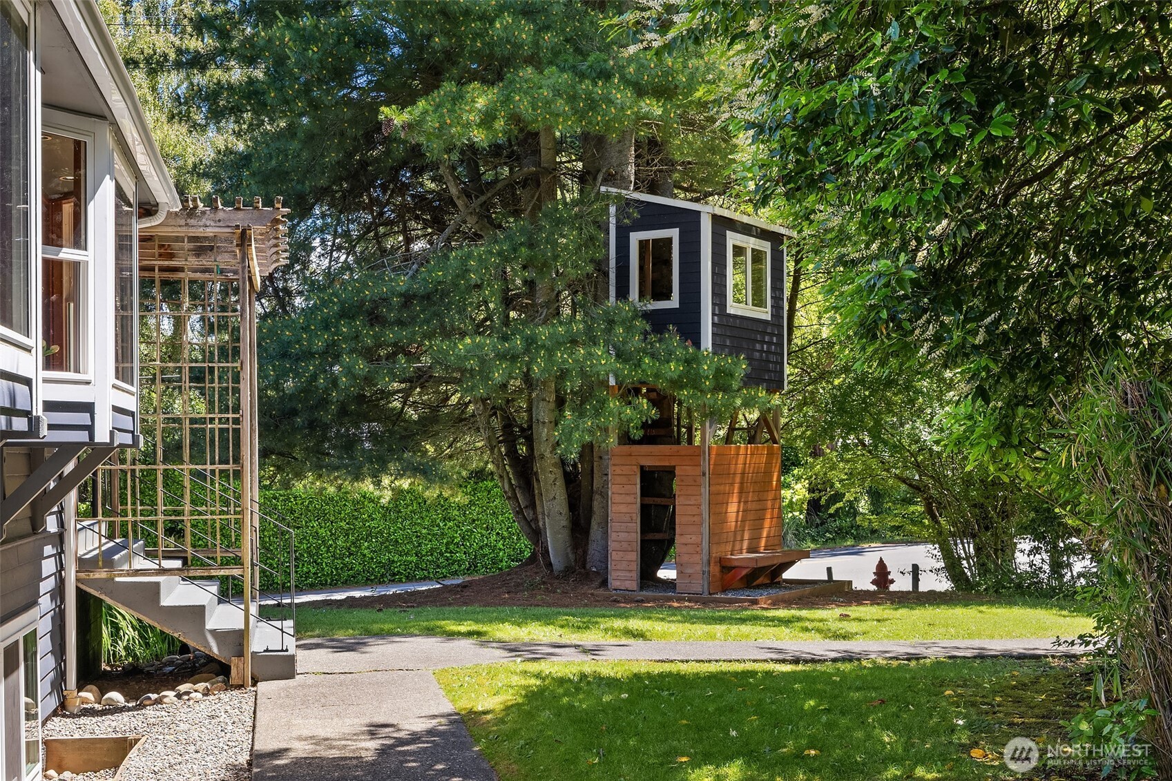 10308 Southwest 116th Street Vashon, WA 98070 - Photo 4 of 38