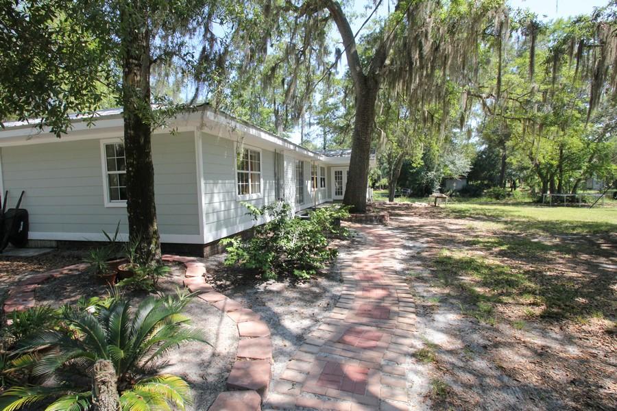 389 Wilson Way Freeport, FL 32439 - Photo 1 of 19 Gallery Image 1