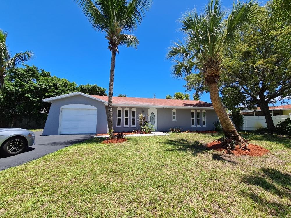 2926 Lake Shore Drive Riviera Beach, FL 33404 - Photo 14 of 21 20200730_133212
