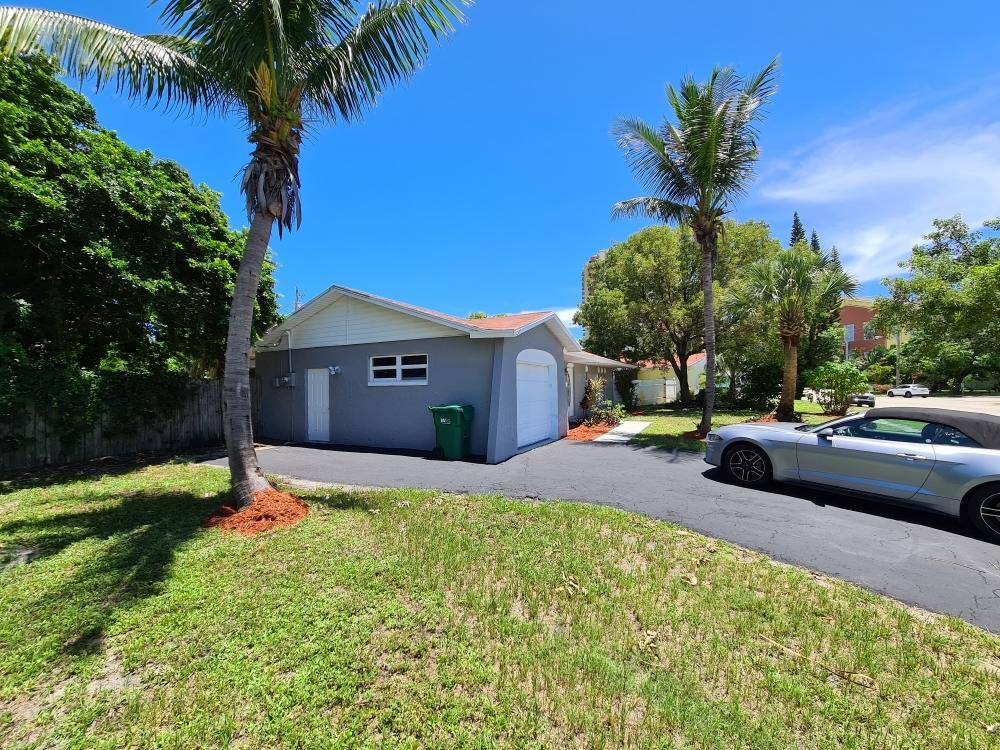 2926 Lake Shore Drive Riviera Beach, FL 33404 - Photo 15 of 21 20200730_133245
