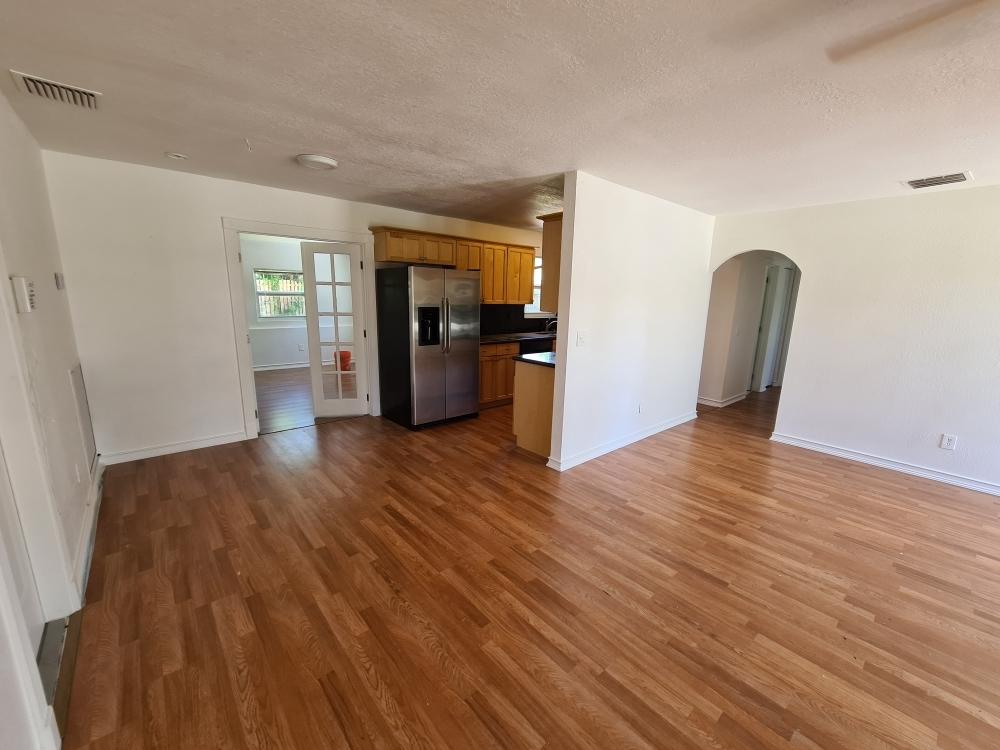 2926 Lake Shore Drive Riviera Beach, FL 33404 - Photo 3 of 21 20200730_135445