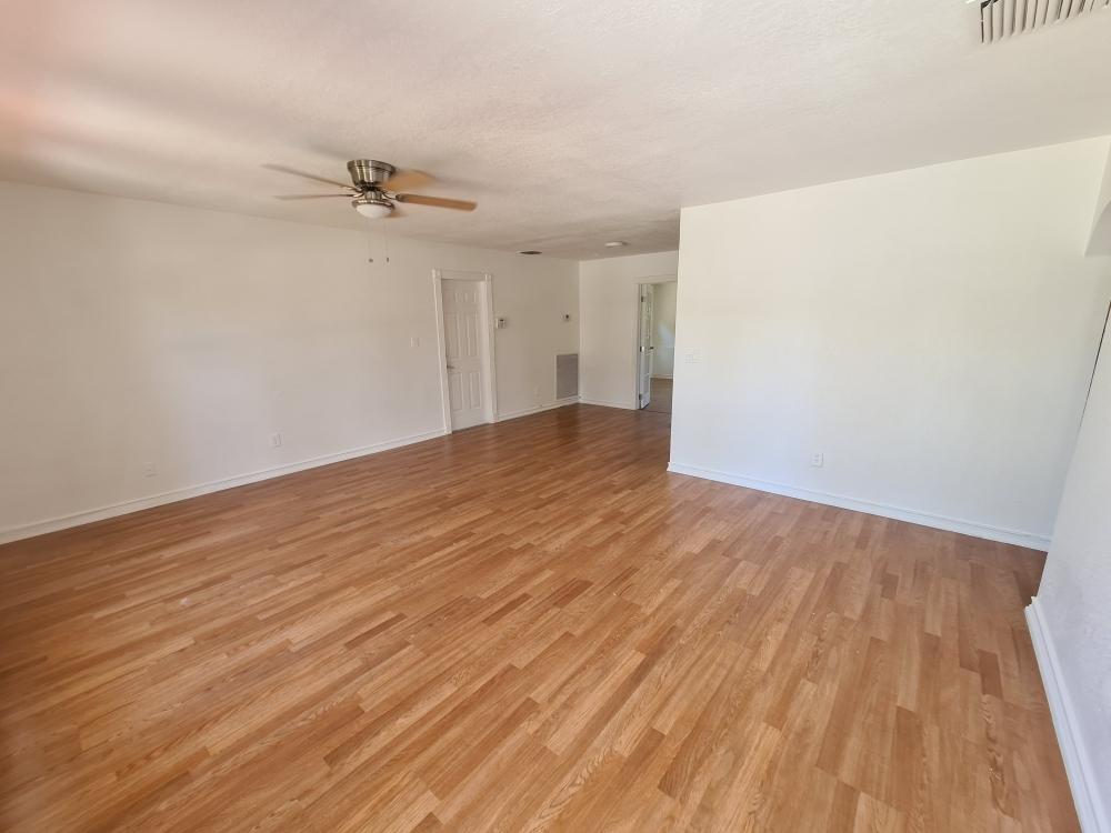 2926 Lake Shore Drive Riviera Beach, FL 33404 - Photo 4 of 21 20200730_135436