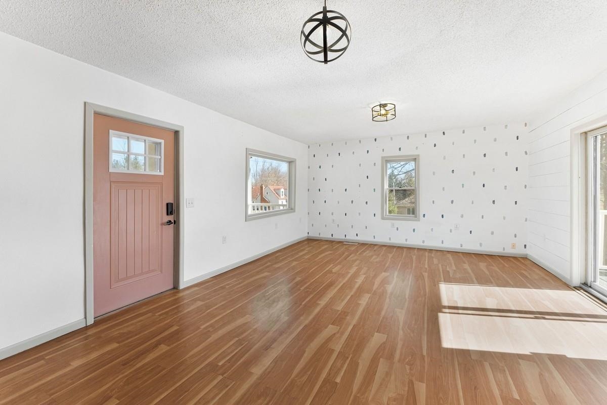 945 Fox Lake Road Angola, IN 46703 - Photo 5 of 29 Gallery Image 5