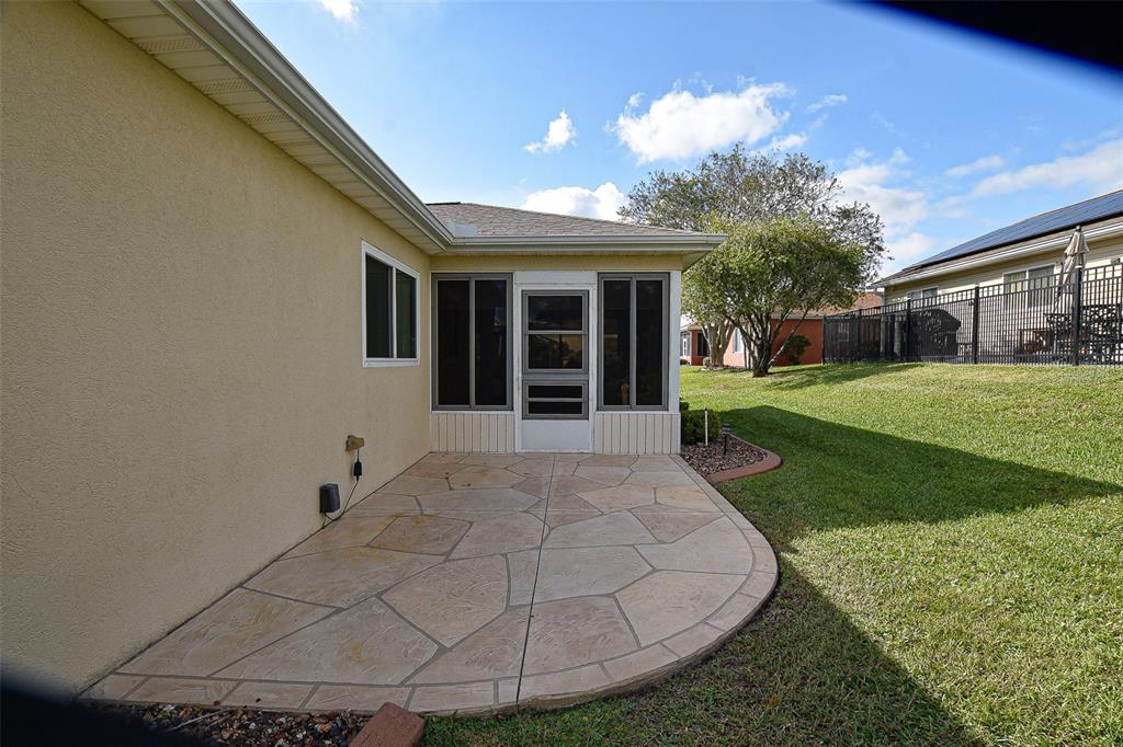 9033 Southeast 135th Loop Summerfield, FL 34491 - Photo 11 of 83