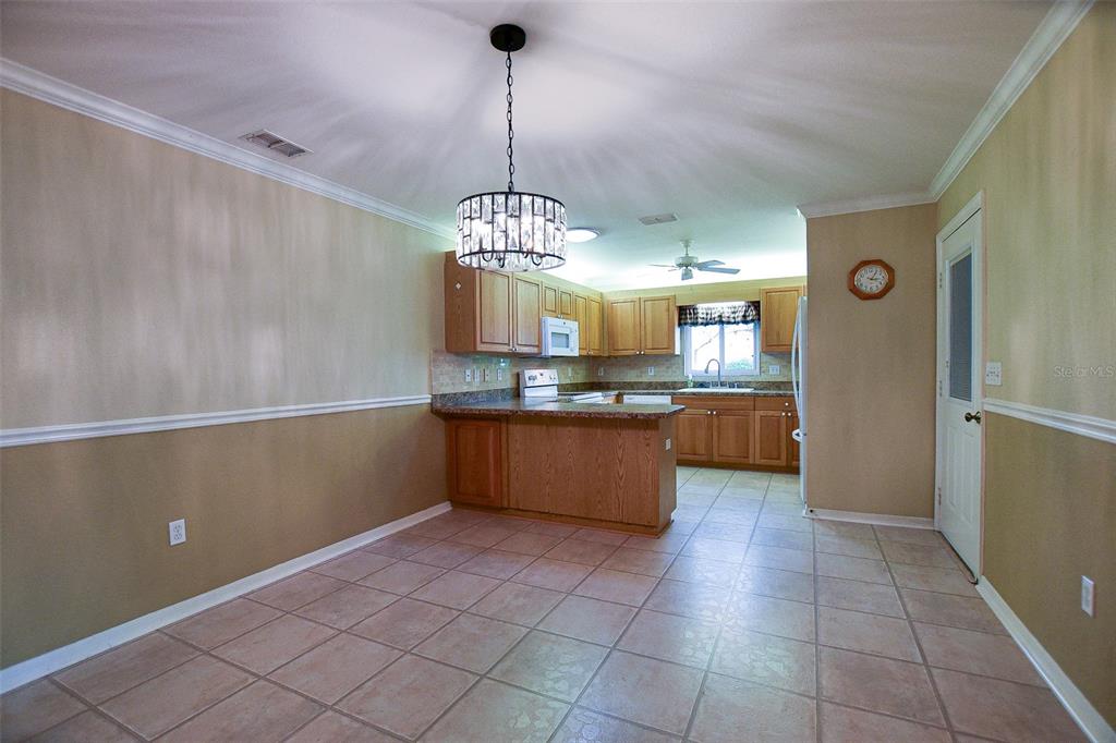 9033 Southeast 135th Loop Summerfield, FL 34491 - Photo 28 of 83