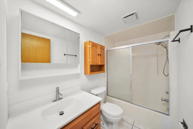 $1,800 | 9016 West 140th Street, Unit 3A, Orland Park, IL 60462