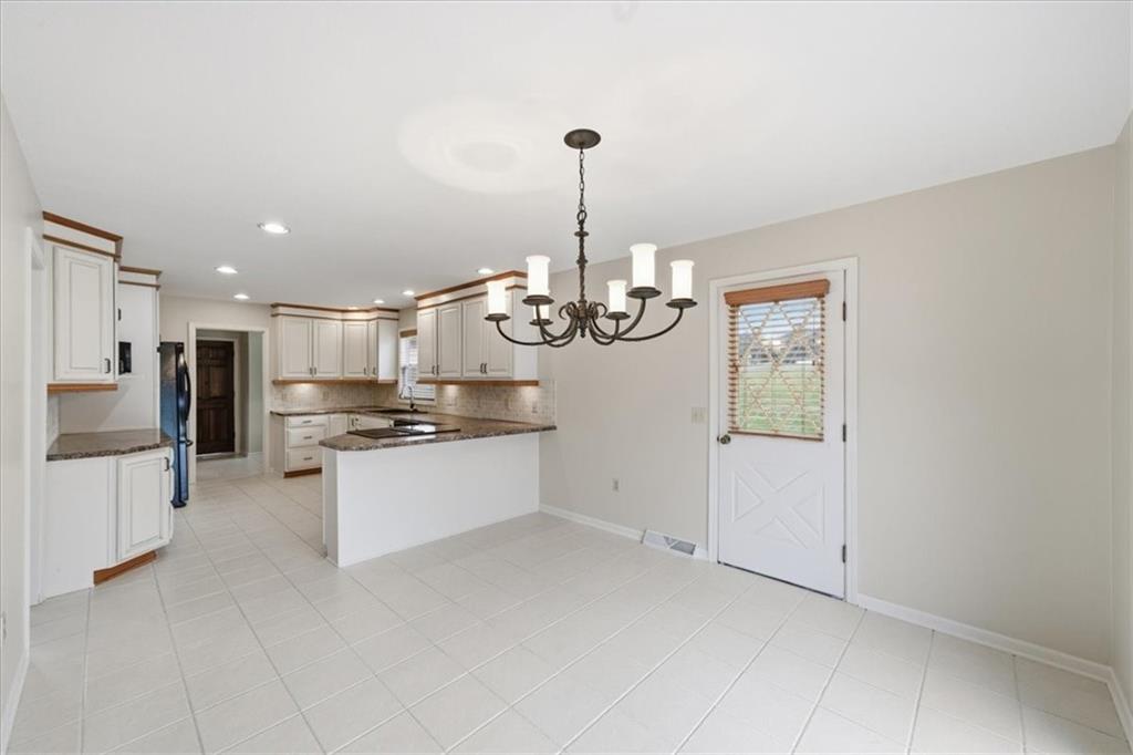 35809 East Ryan Road Oak Grove, MO 64075 - Photo 13 of 41