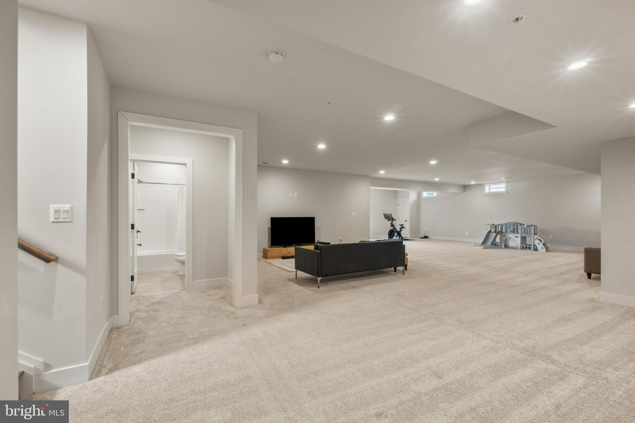6045 Bricker Road Dayton, MD 21036 - Photo 36 of 45