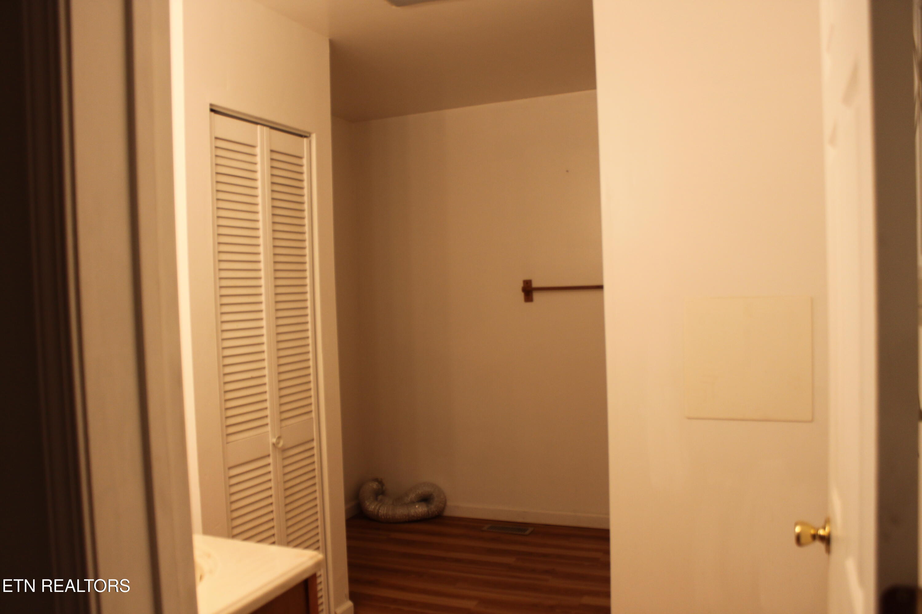 818 Medaris Street Clinton, TN 37716 - Photo 18 of 22 IMG_1725