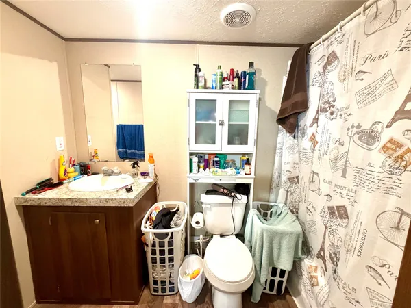 $186,000 | 310 Beaks Avenue, Eagle Lake, TX 77434