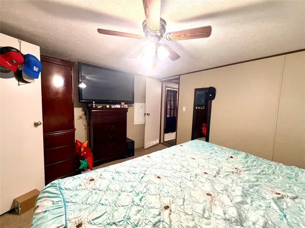 $186,000 | 310 Beaks Avenue, Eagle Lake, TX 77434