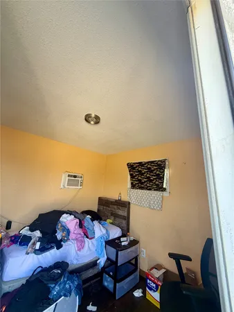 $186,000 | 310 Beaks Avenue, Eagle Lake, TX 77434