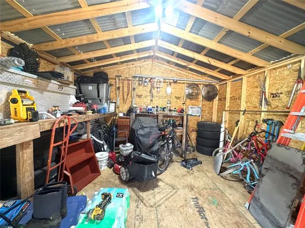 $186,000 | 310 Beaks Avenue, Eagle Lake, TX 77434