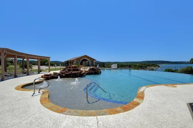 $2,850 | 22209 Cross Timbers Bend, Lago Vista, TX 78645