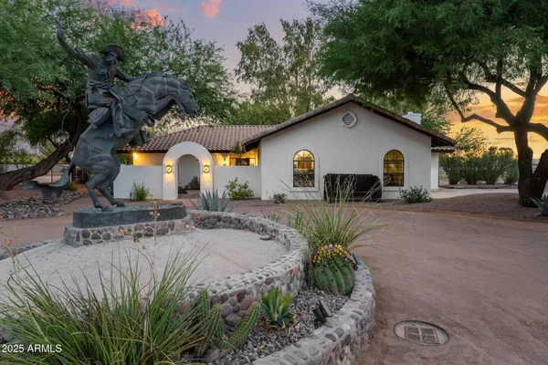 $4,499,000 | 2601 East Mesquite Street, Gilbert, AZ 85296