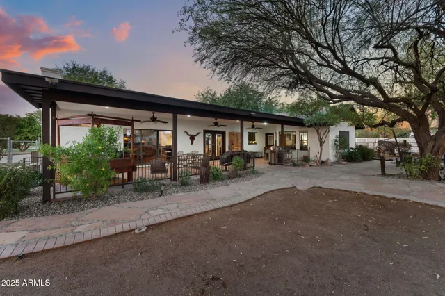 $4,499,000 | 2601 East Mesquite Street, Gilbert, AZ 85296