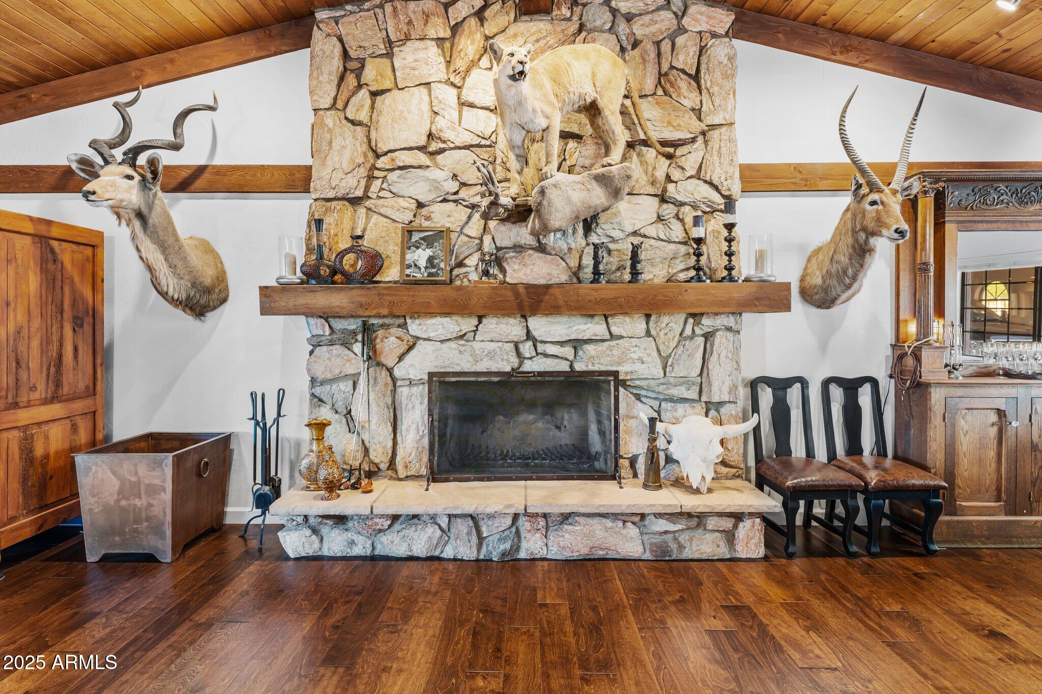 2601 East Mesquite Street Gilbert, AZ 85296 - Photo 23 of 69 Family room