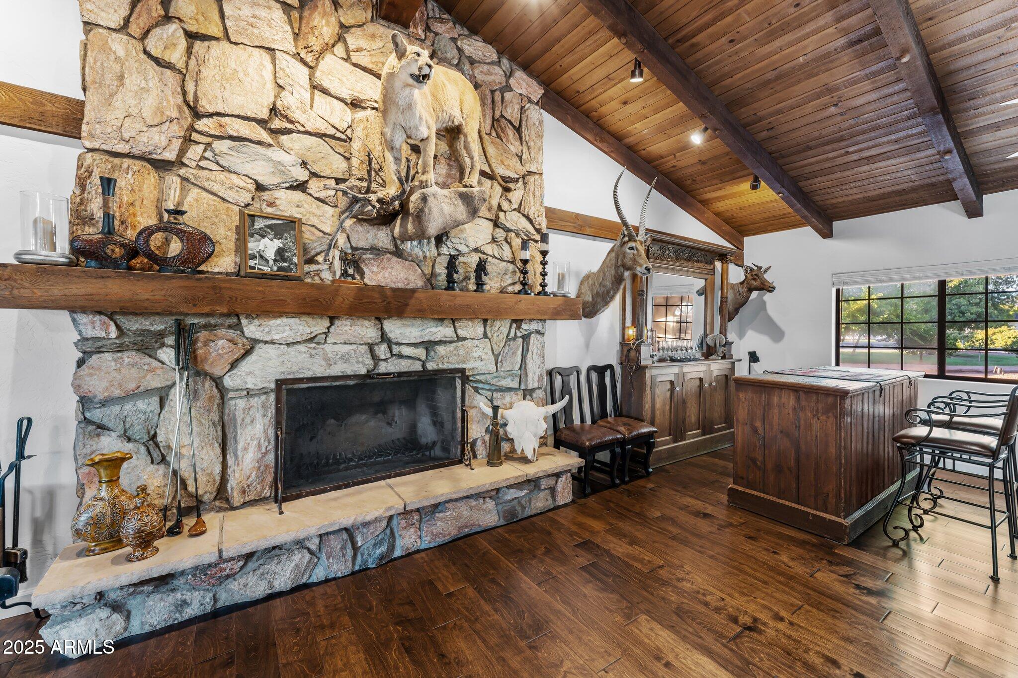 2601 East Mesquite Street Gilbert, AZ 85296 - Photo 24 of 69 Family room