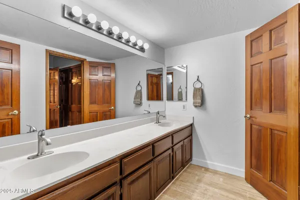 $4,499,000 | 2601 East Mesquite Street, Gilbert, AZ 85296