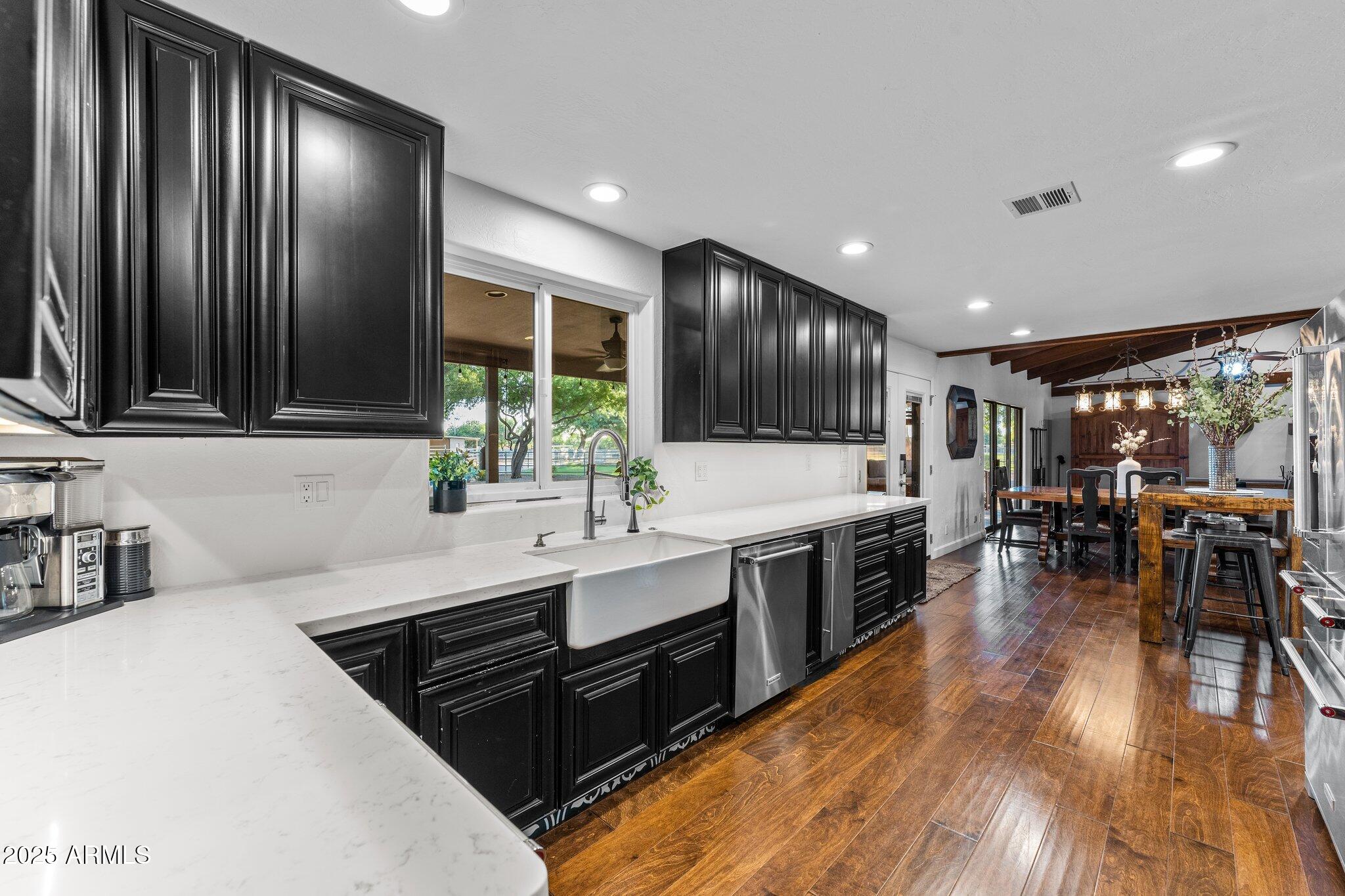 2601 East Mesquite Street Gilbert, AZ 85296 - Photo 5 of 69 Kitchen
